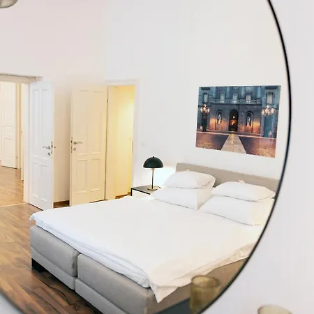 Smile Am Stadtpark Apartment *