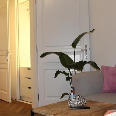 Smile Am Stadtpark Apartment *
