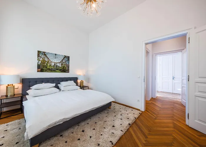 Smile Am Stadtpark * Krems an der Donau